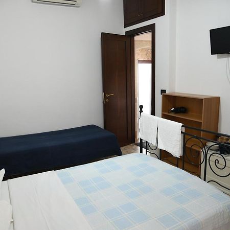 Corte Trecantaia 11 Holiday Hotell Bari Exteriör bild