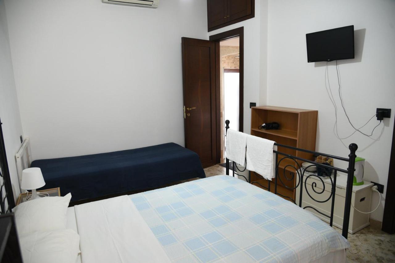 Corte Trecantaia 11 Holiday Hotell Bari Exteriör bild