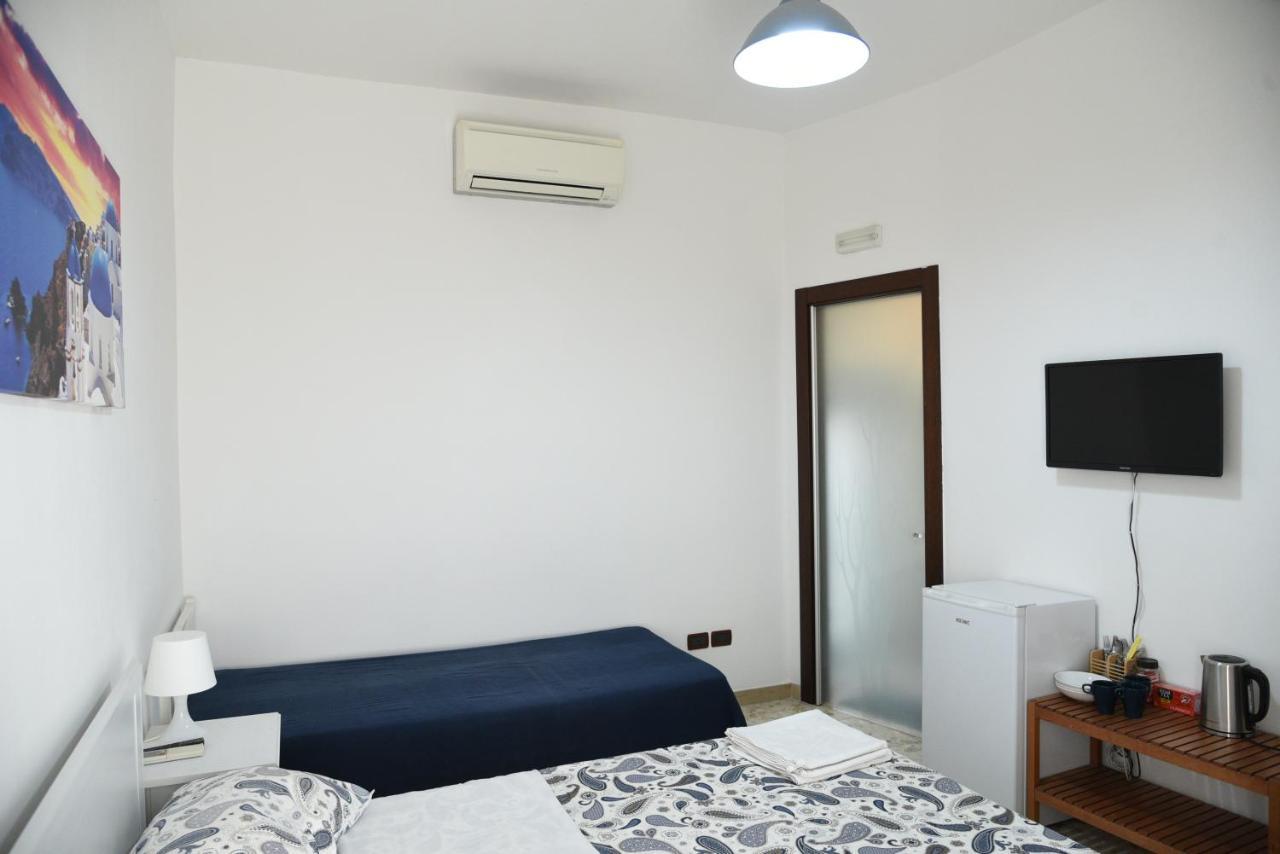 Corte Trecantaia 11 Holiday Hotell Bari Exteriör bild